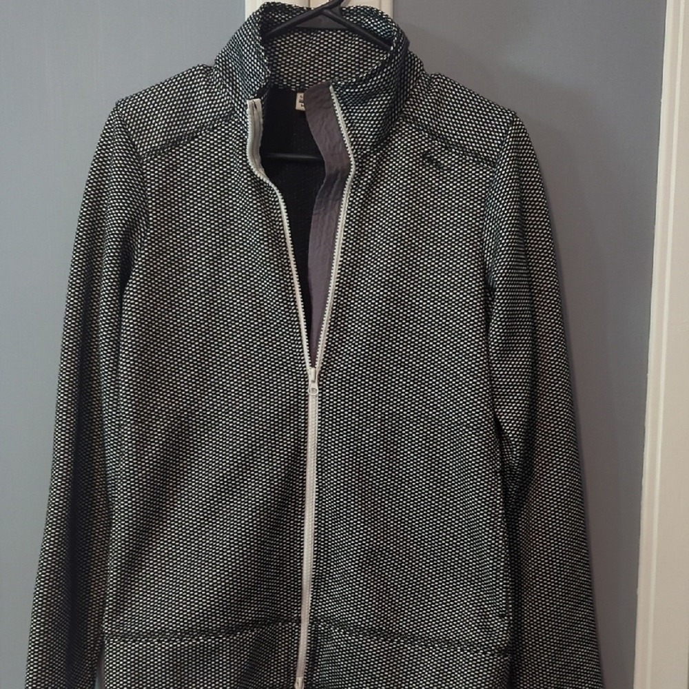 KAVU Zip Up Fleece Jacket Small‎ Black White Pattern Cozy Lightweight